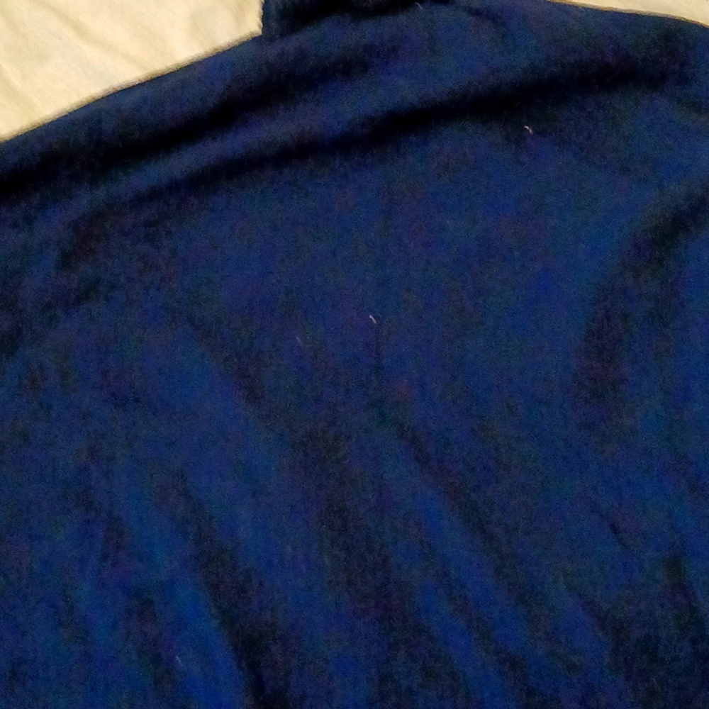 Mens dark blue  turtleneck size .m puritan  brand
